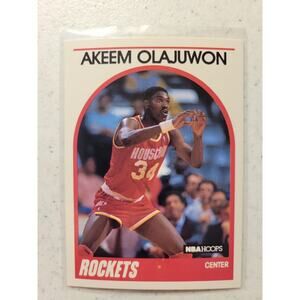 Akeem Olajuwon 1989-1990 NBA Hoops #180 - Houston Rockets - NBA HOF - Fresh Pull